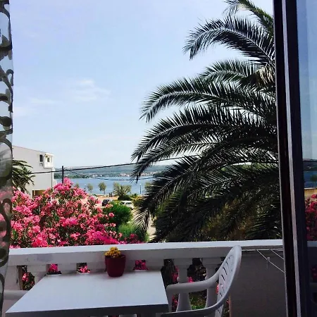 By The Sea - 21313 Apartment Pasman